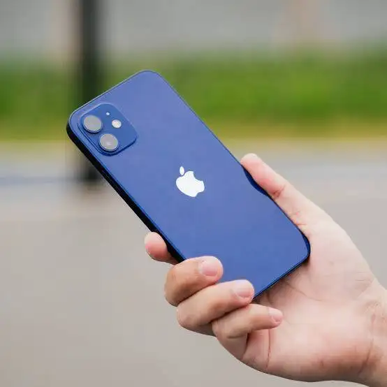 Продам iPhone 12 64GB - Смартфоны и телефоны (Электроника) в Казань