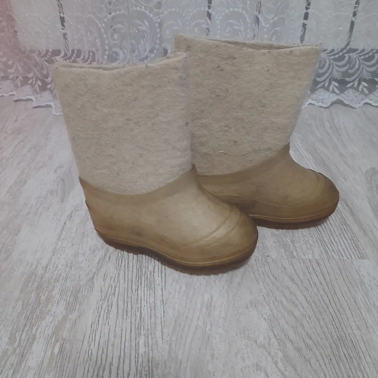 Продам детские валенки - Обувь (Товары для детей) в Казань