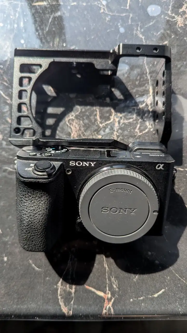 Продам Sony A6500 (тушка + клетка) - Фототехника (Электроника) в Казань