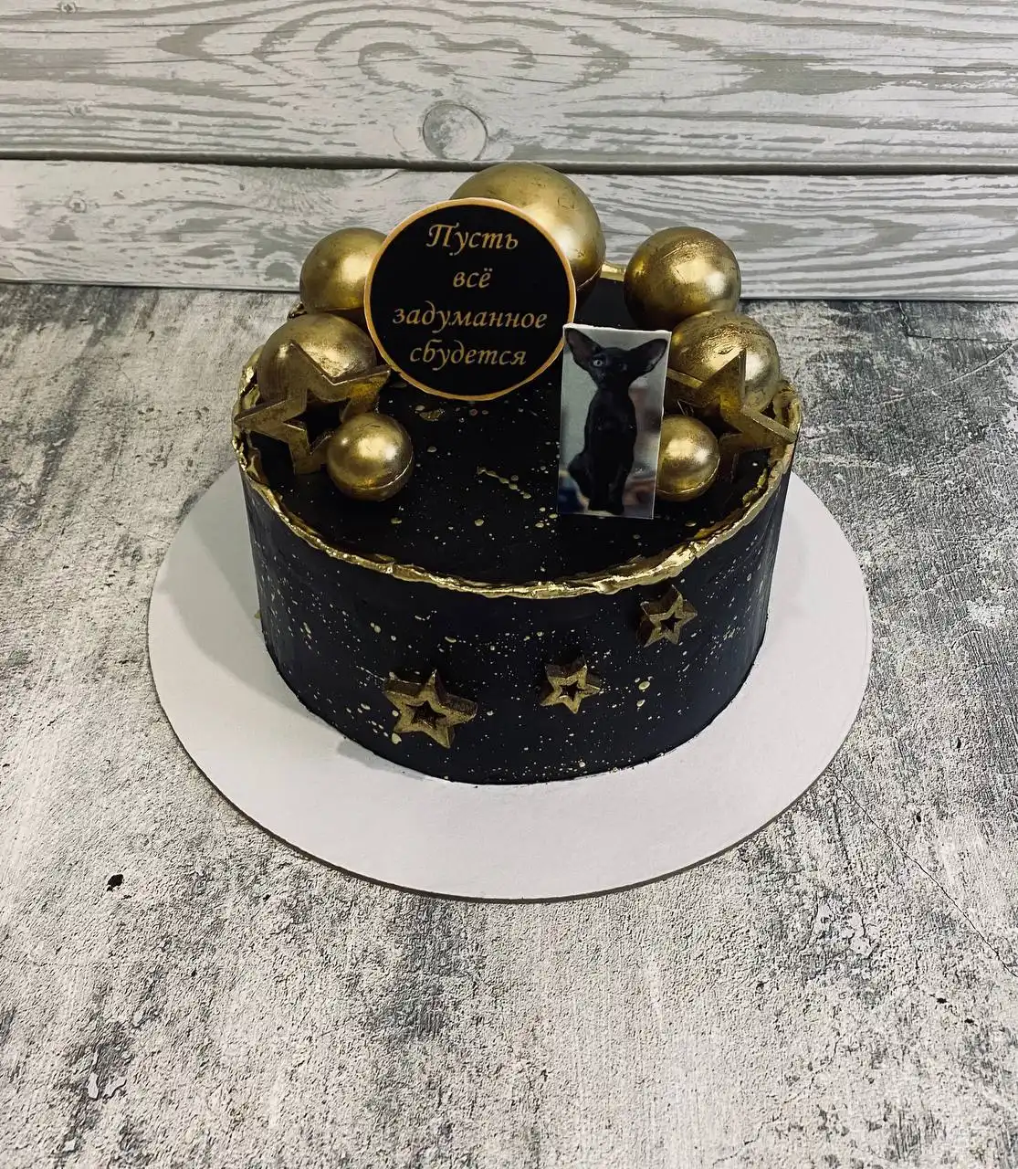 Торты и десерты на заказ для торжеств