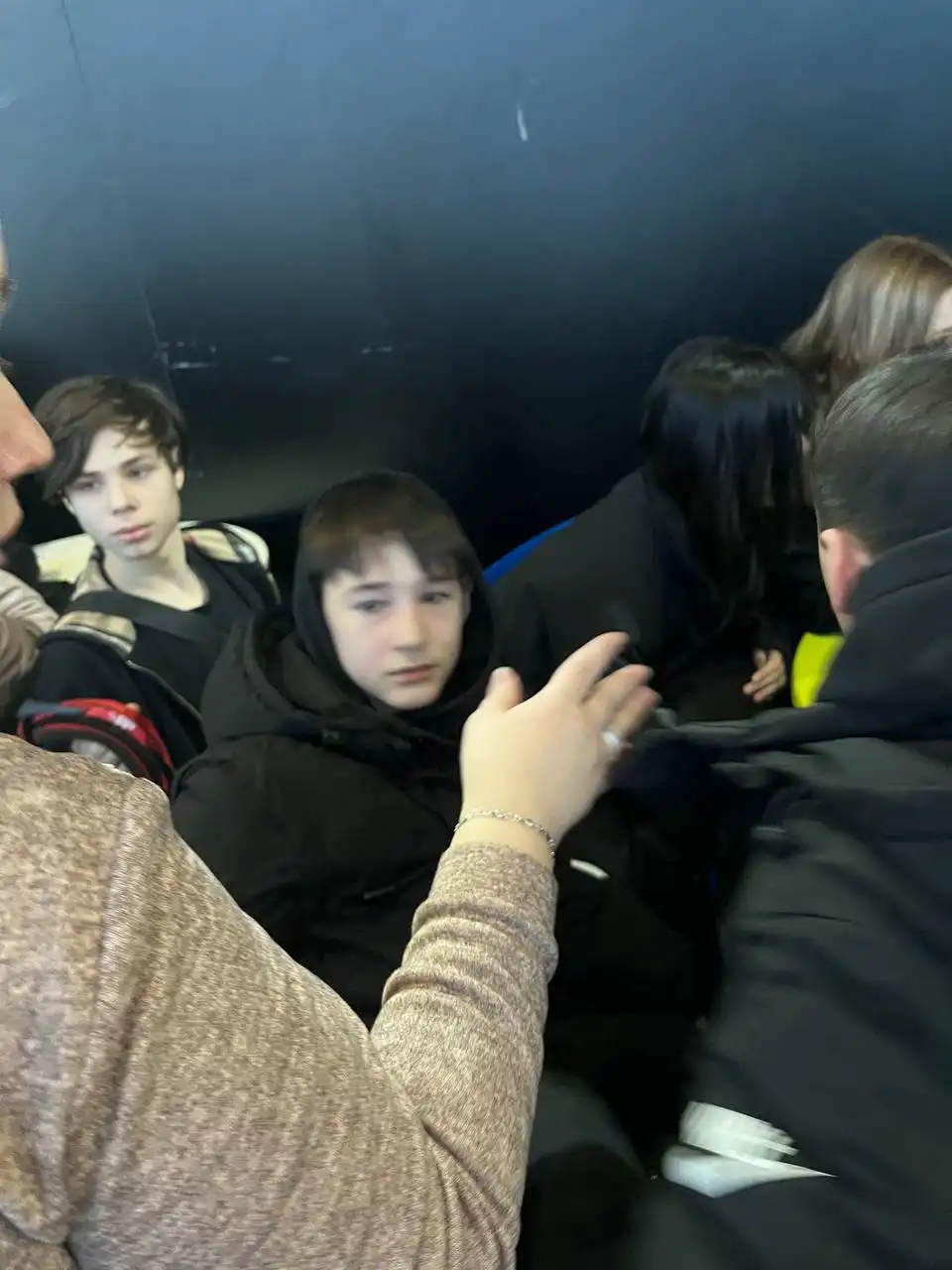 Обращение к родителям о поведении детей в магазине