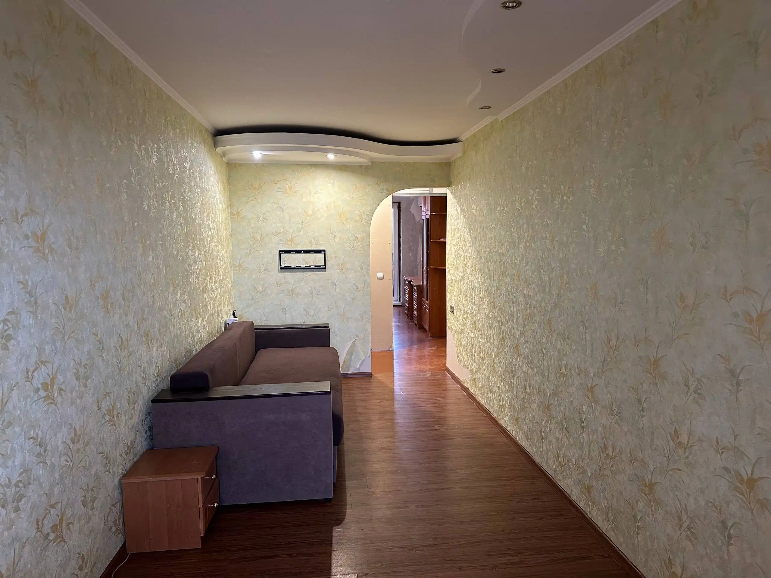 Продается трехкомнатная квартира в Мариуполе - Недвижимость в Мариуполь