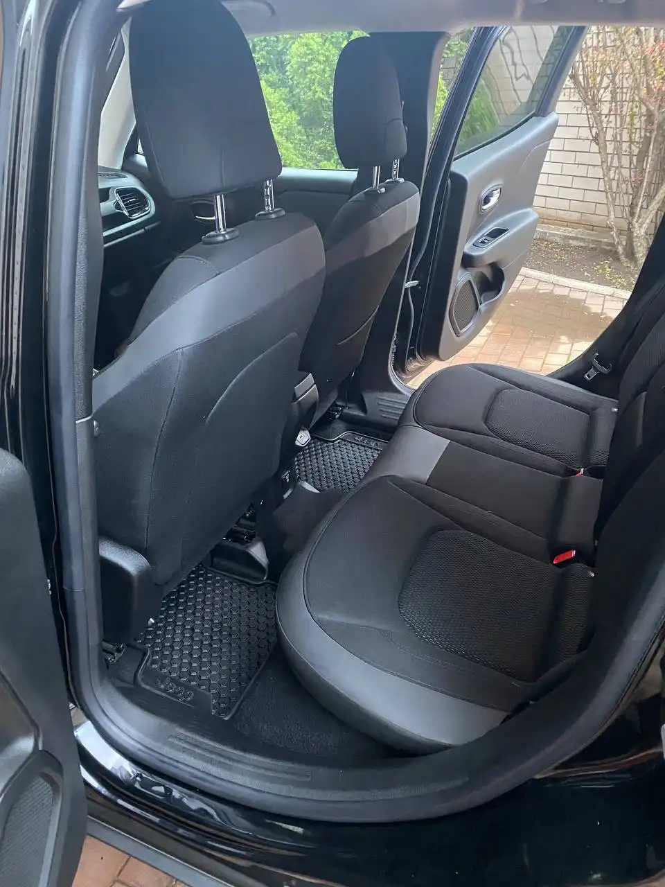 Продам Jeep Renegade 2019 года - Внедорожник (Авто) в Ялта