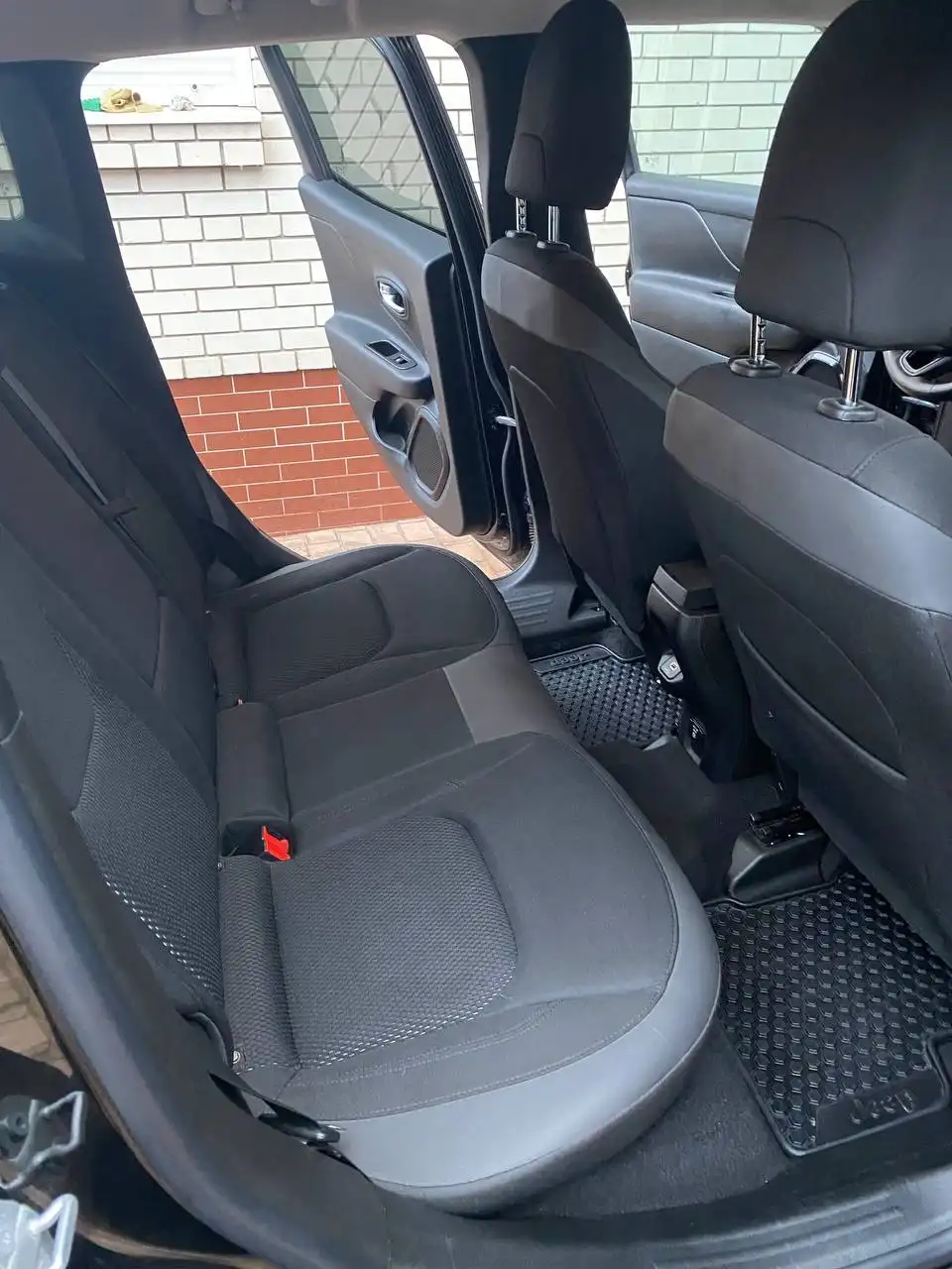 Продам Jeep Renegade 2019 года - Внедорожник (Авто) в Ялта