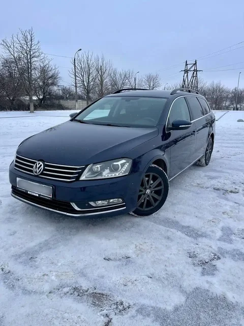 Volkswagen Passat B7 2012 года в отличном состоянии - частное объявление в Краснодон