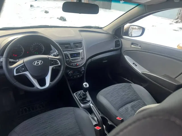 Продам Hyundai Solaris 2016 года - Авто в Мелитополь