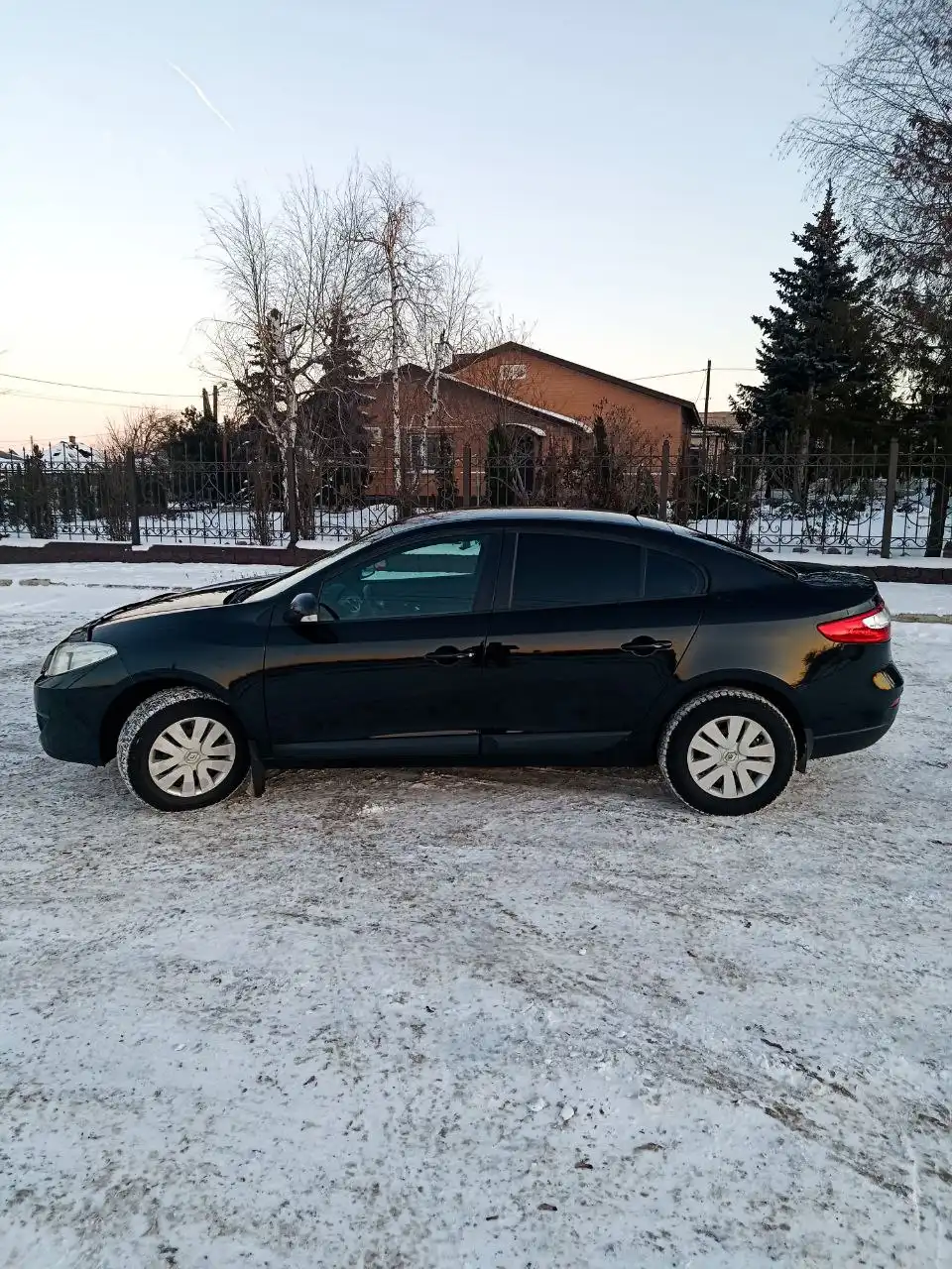 Продам Рено Флюенс 2011 года - Легковые автомобили (Авто) в Волноваха