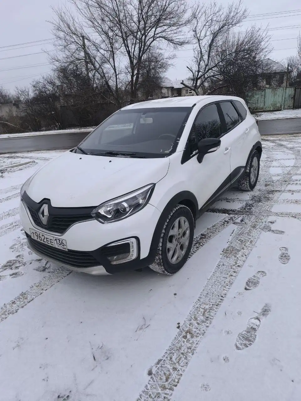 Renault Kaptur 1.6 механика 2016 года выпуска (Кроссовер) - Кроссовер (Авто) в Новопсков