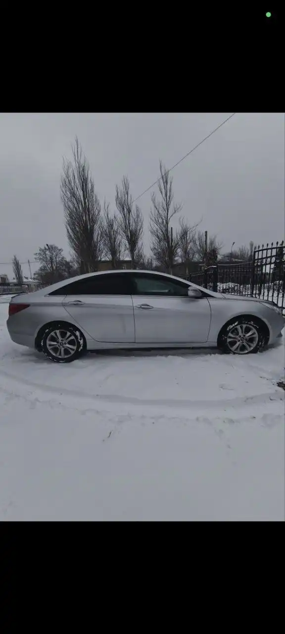 Продам Хундай Соната 6 2011 года - Легковые автомобили (Авто) в Волноваха