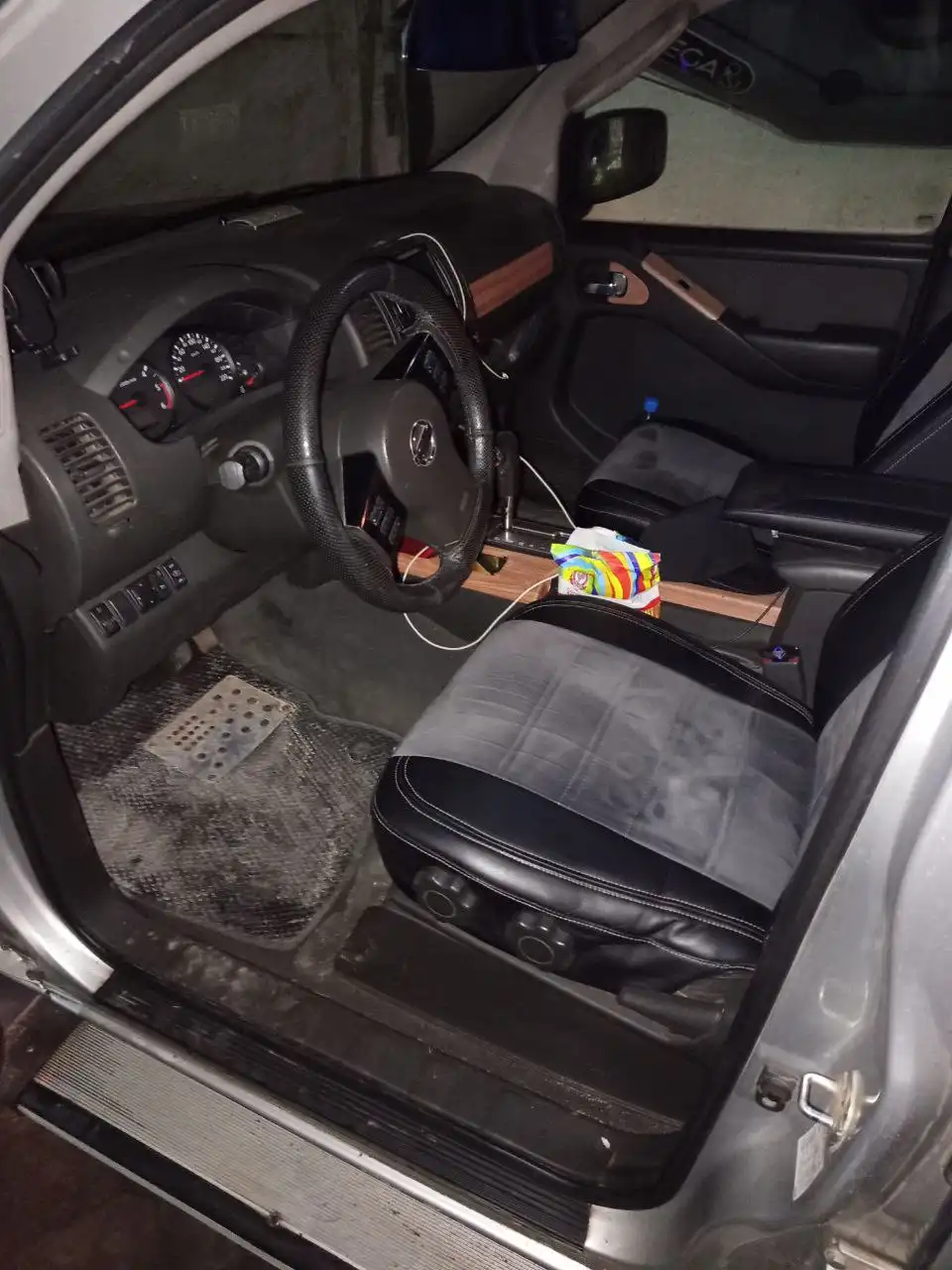 Продам Nissan Navara 2008 года, 2.5 TD, автомат - Внедорожники/пикапы (Авто) в Бердянск