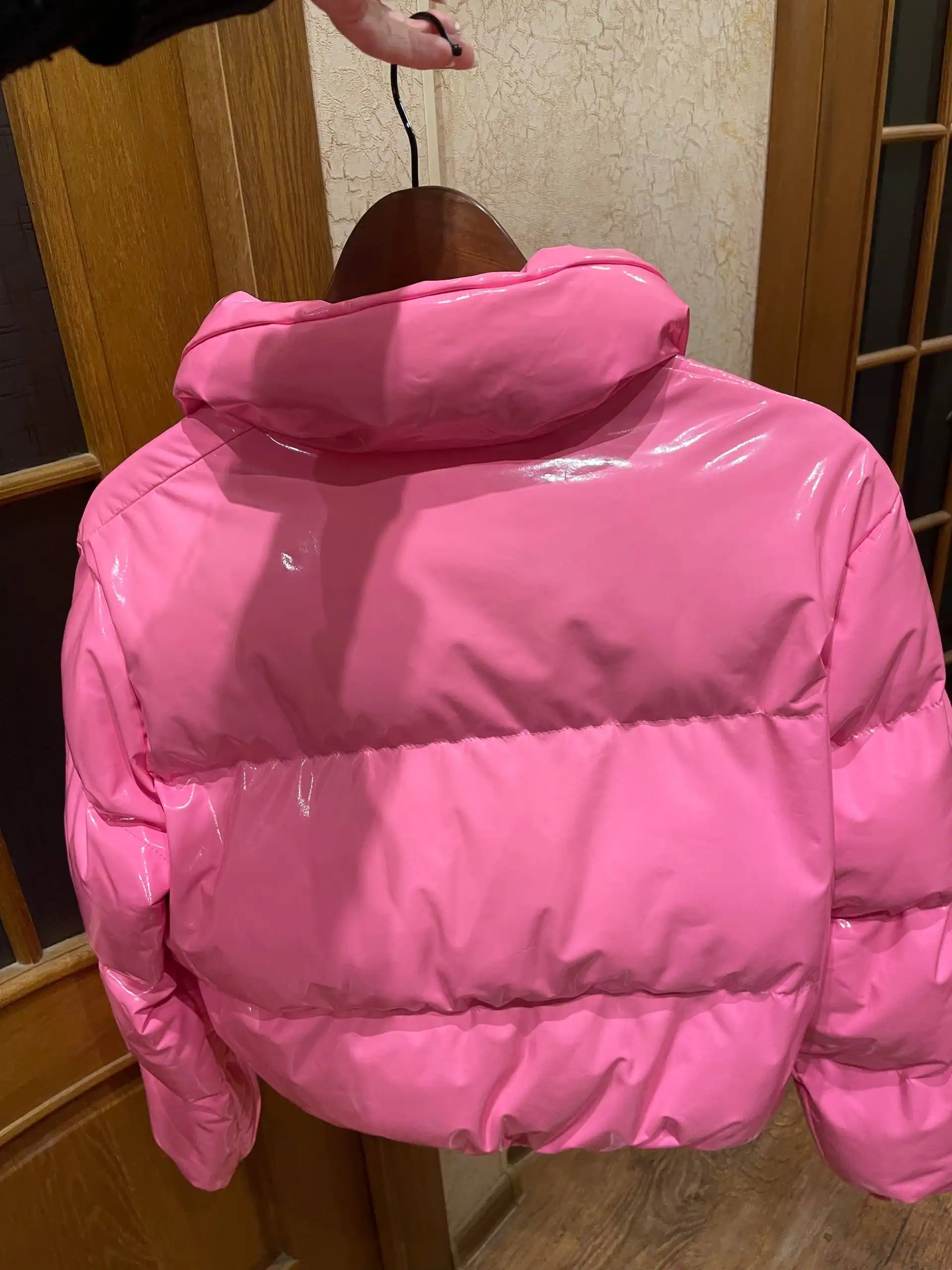 Куртка женская теплая укороченная - Верхняя одежда (Одежда) в Донецк