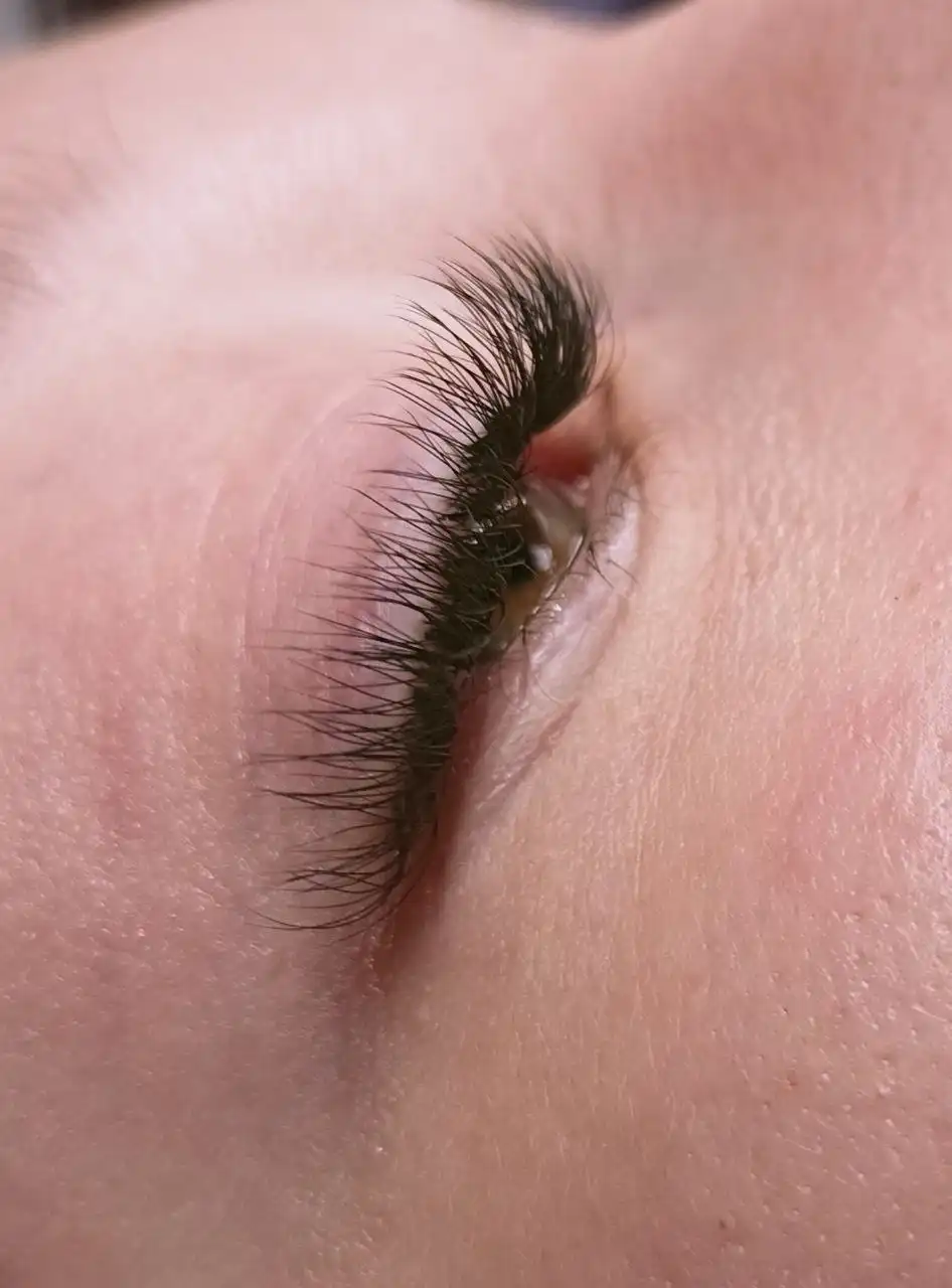 Наращивание ресниц и оформление бровей от Юлии в Волновахе - Красота и здоровье (Услуги) в Волноваха