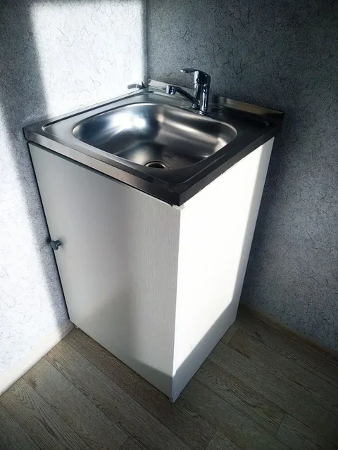 Шкаф, тумба под мойку, мойка, смеситель, шланги для смесителя - Двери в Волноваха