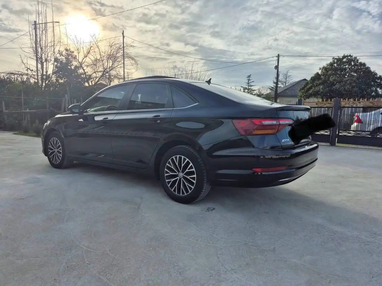 VOLKSWAGEN JETTA SE 2019 года выпуска - Легковые автомобили (Авто) в Неизвестно