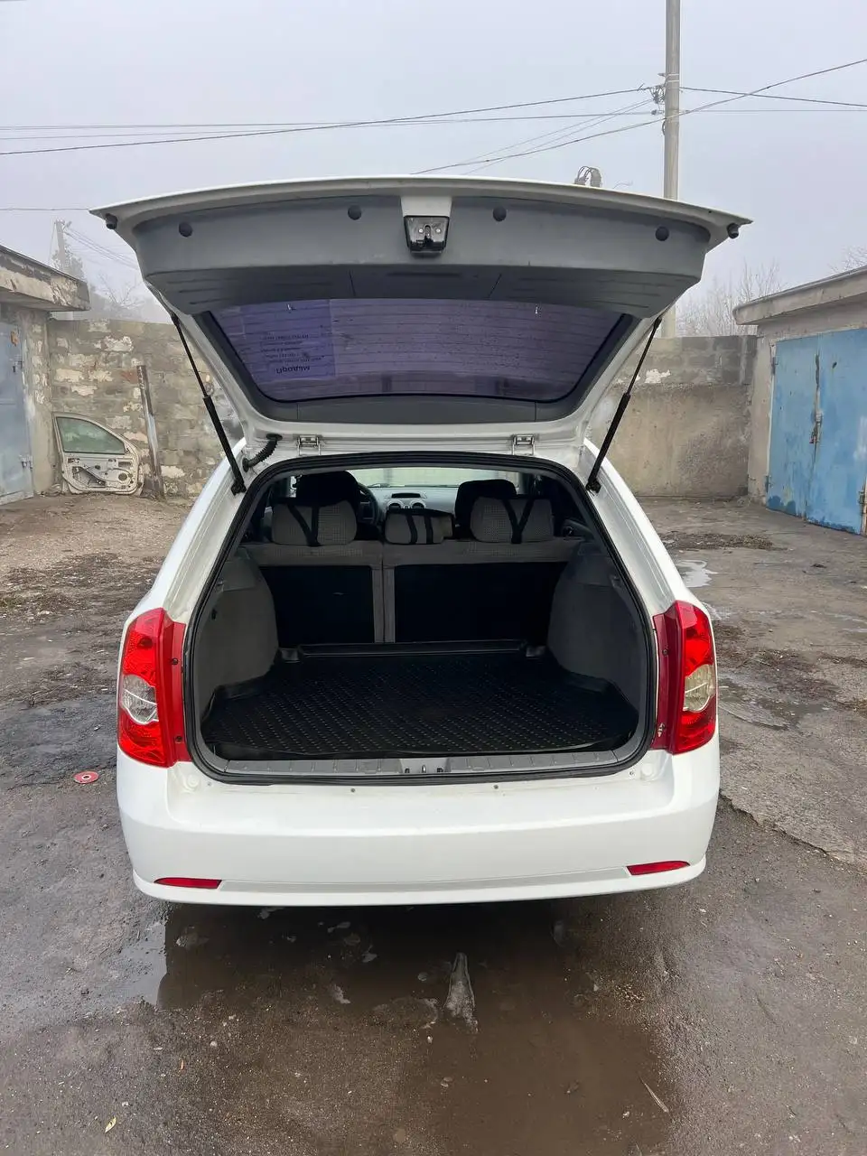 Продажа Chevrolet Lacetti универсал 2011 года - Легковые автомобили (Авто) в Мариуполь