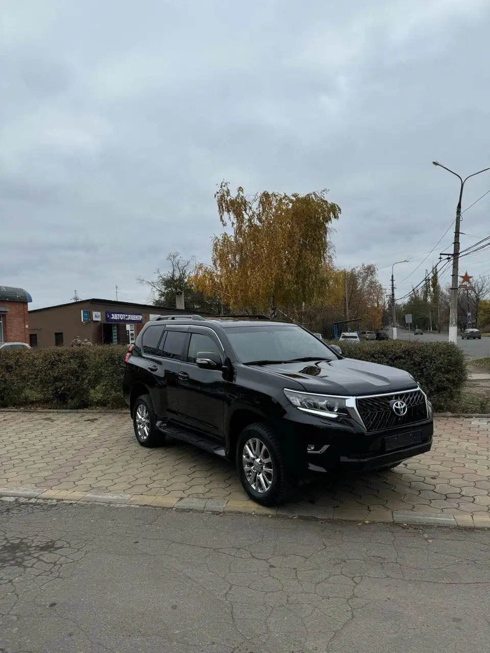 Продажа Toyota Land Cruiser Prado 150 2010 года - Внедорожники (Авто) в Макеевка