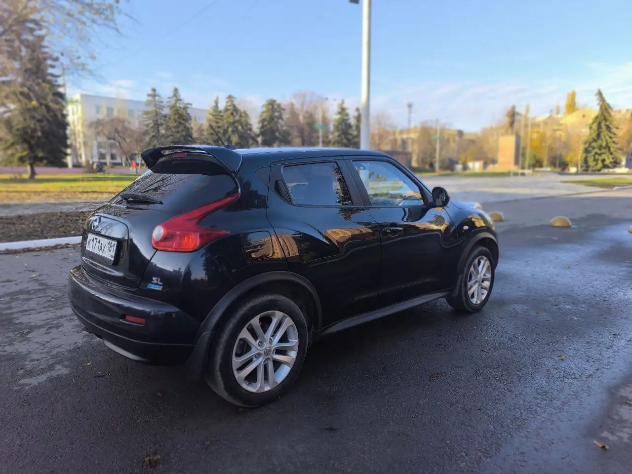 Продам Ниссан Жук 2012 года с максимальной комплектацией - Легковые автомобили (Авто) в Стаханов