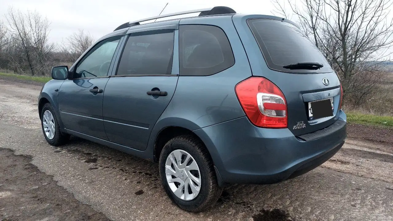 Продажа Лада Калина 2 универсал 2015 года - Легковые автомобили (Авто) в Волноваха