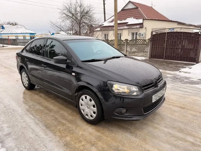 Продам Фольксваген Поло 2010 года - Мотоциклы в Докучаевск