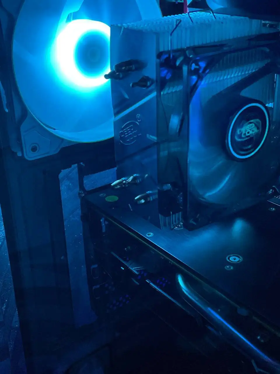 Продам игровой ПК Intel Xeon 2666v3 RX 580 8GB - Компьютеры (Электроника) в Луганск