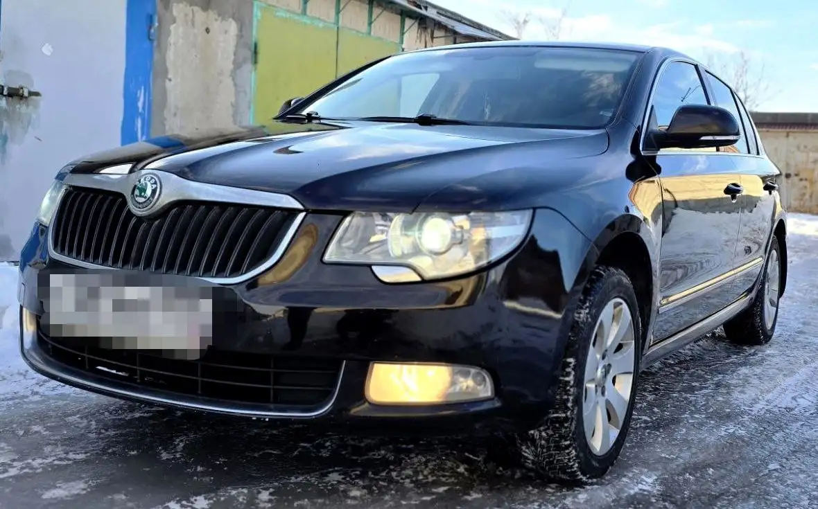 Skoda Superb 2012 года в отличном состоянии - Легковые автомобили (Авто) в Донецк