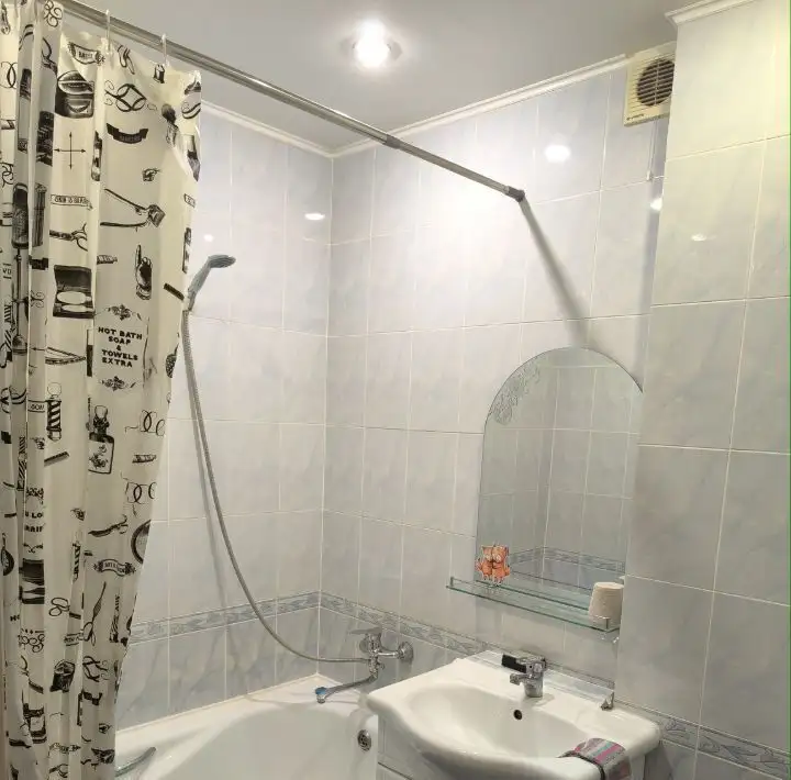 Сдается 2-х комнатная квартира в Калининском районе - Аренда квартир (Недвижимость) в Волноваха