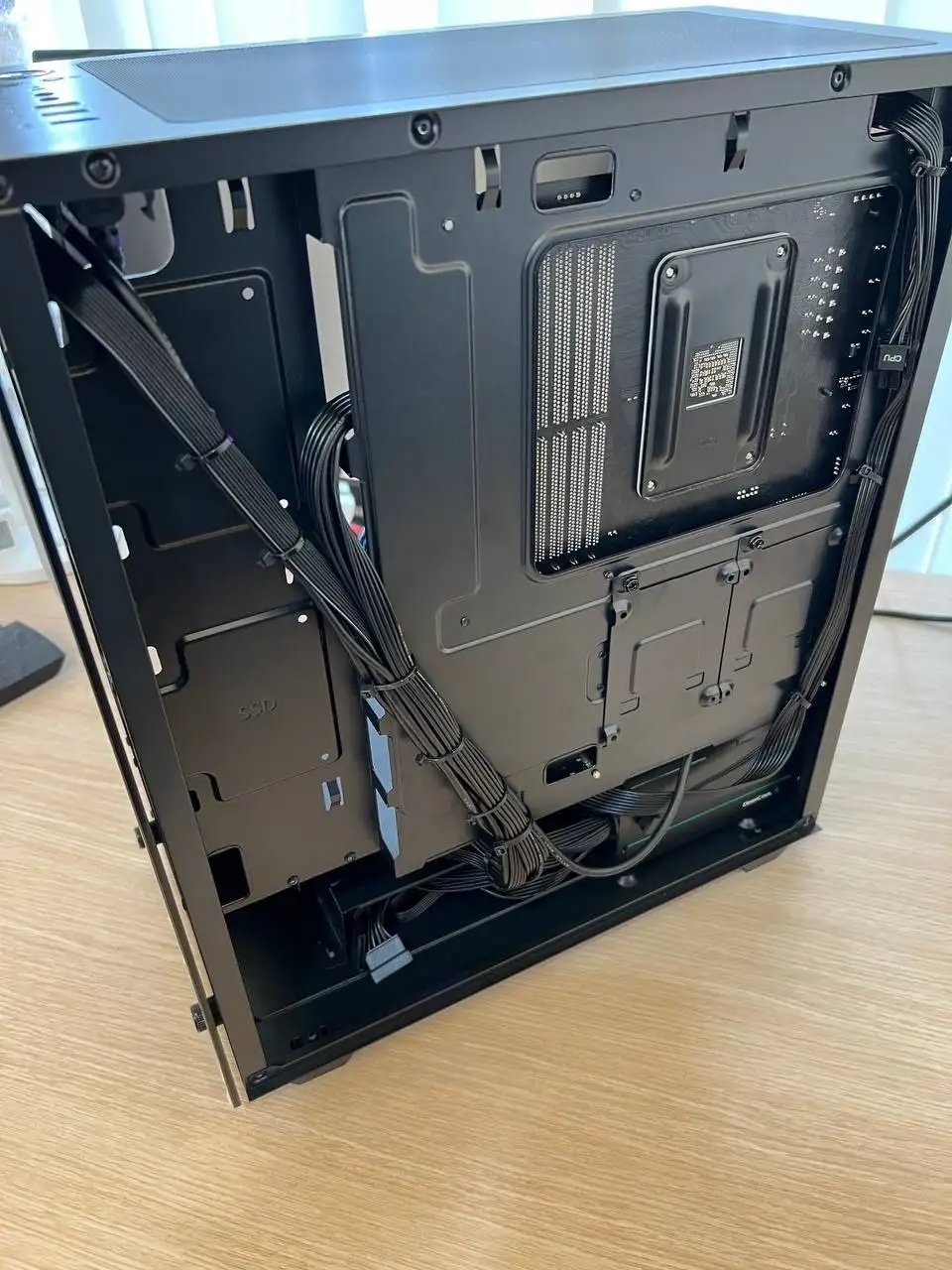 Продам БУ игровой/офисный ПК с Ryzen 5 4500 и видеокартой Gigabyte 1650 - Компьютеры и комплектующие (Электроника) в Волноваха