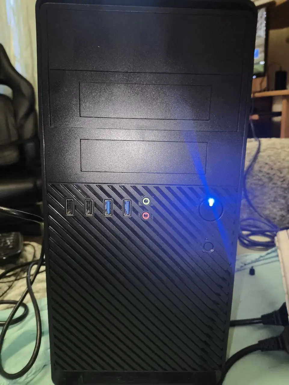 Продам персональный компьютер в сборе с монитором - Компьютеры и комплектующие (Электроника) в Волноваха