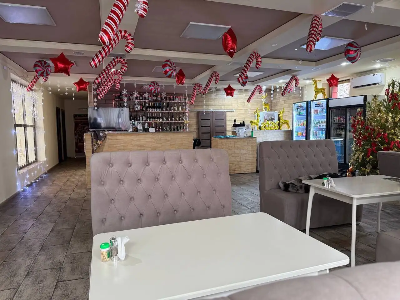 Аренда помещений в торговом комплексе в центре Мариуполя - Коммерческая недвижимость (Недвижимость) в Мариуполь