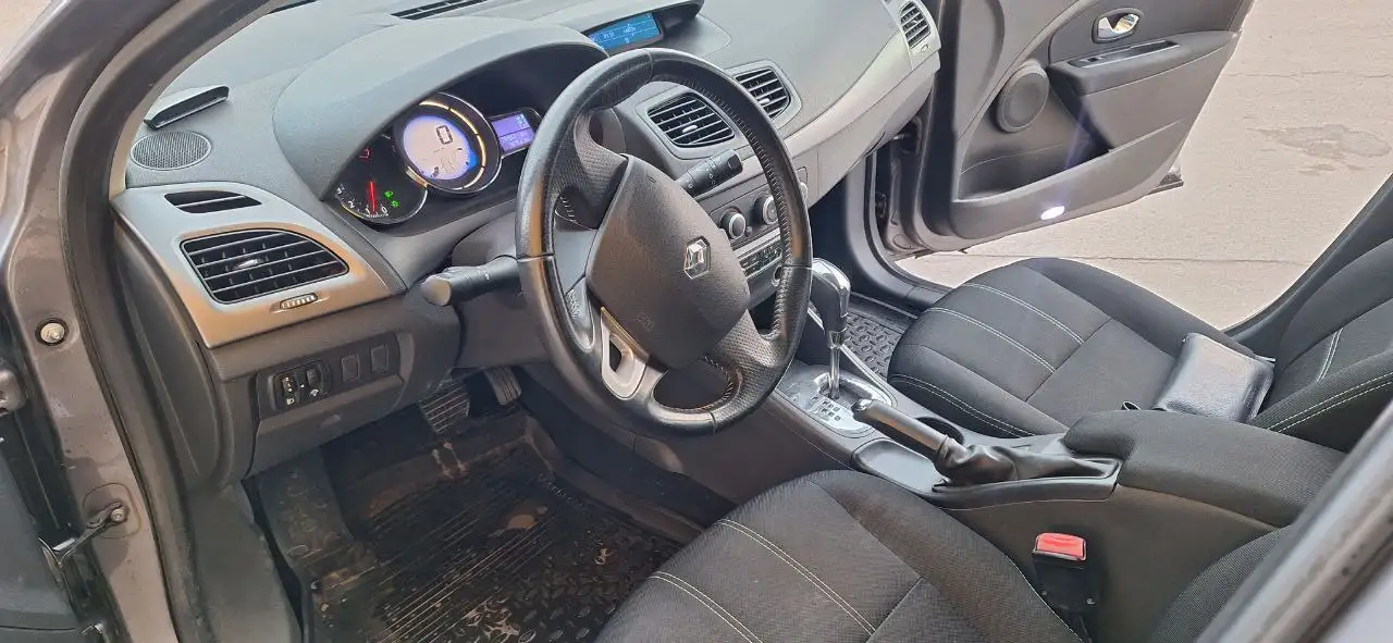 Renault Megane 1,6 АТ 2013 года - Легковые автомобили (Авто) в Бердянск