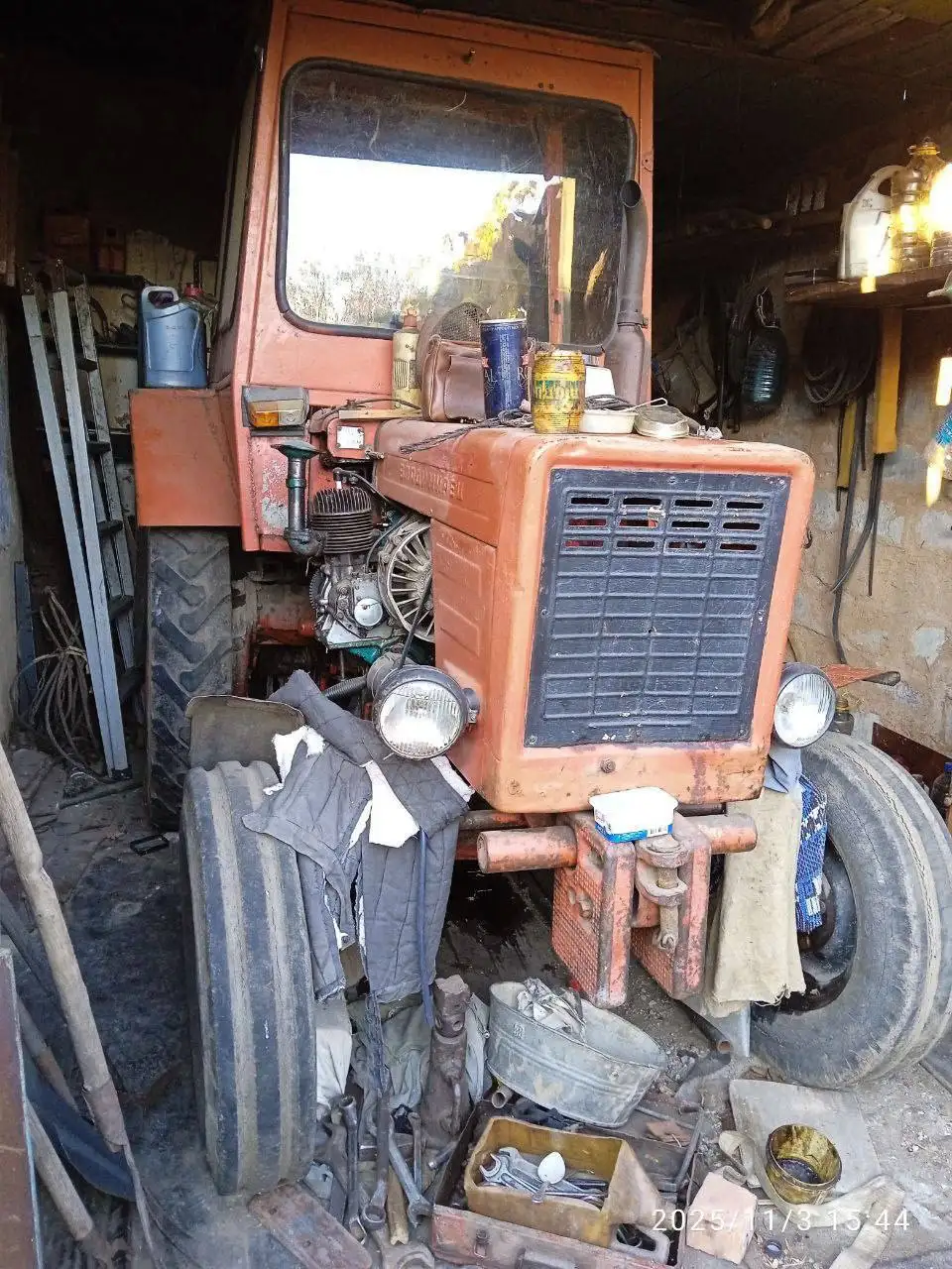 Продам трактор с прицепом и плугом в отличном состоянии - Спецтехника (Авто) в Волноваха