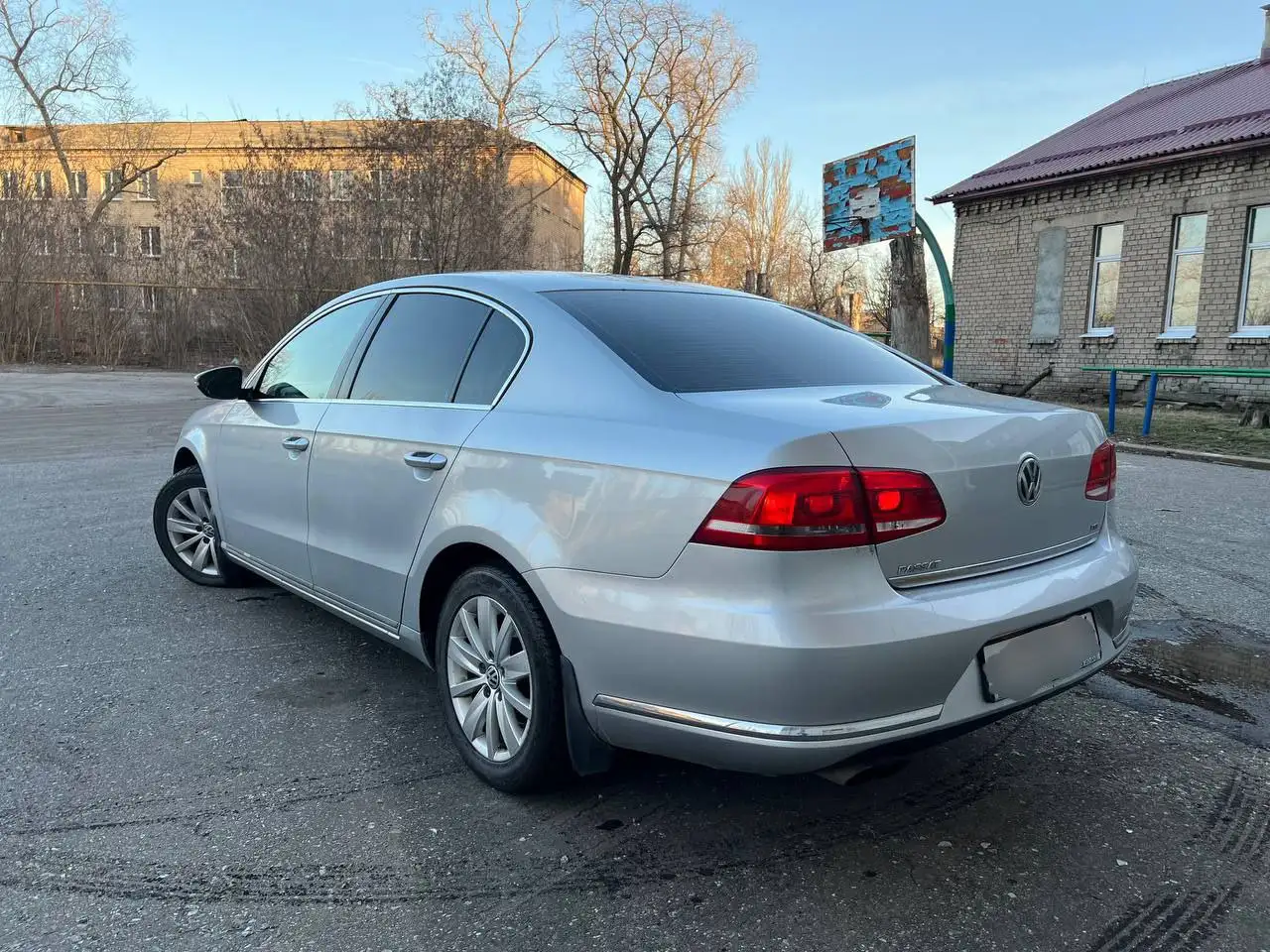 Продам Volkswagen Passat B7 2011 года - Легковые автомобили (Авто) в Макеевка