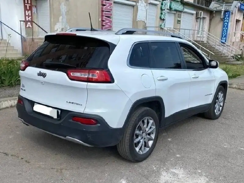 Продажа Jeep Cherokee Limited 2017 года - Авто в Краснодон