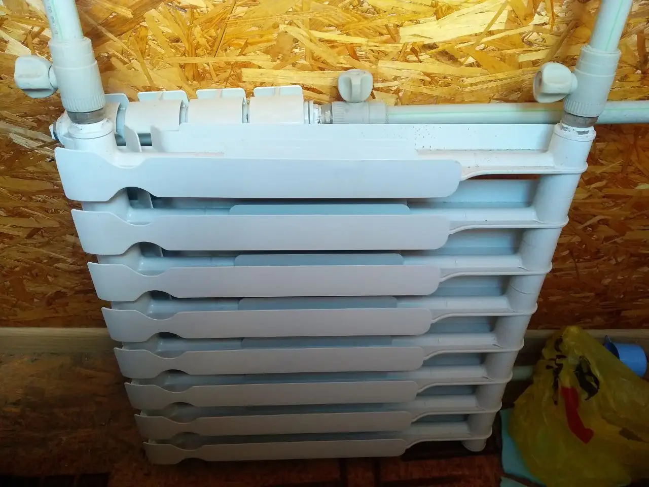 Продажа б/у батарей 8 и 4 секции - Барахолка в Волноваха