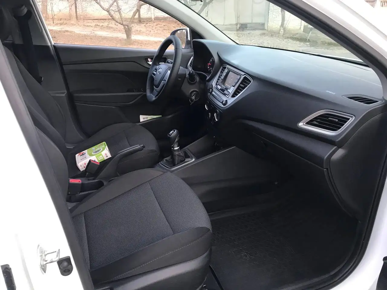 Продажа Hyundai Solaris 2019 года в Мелитополе - Авто в Мелитополь