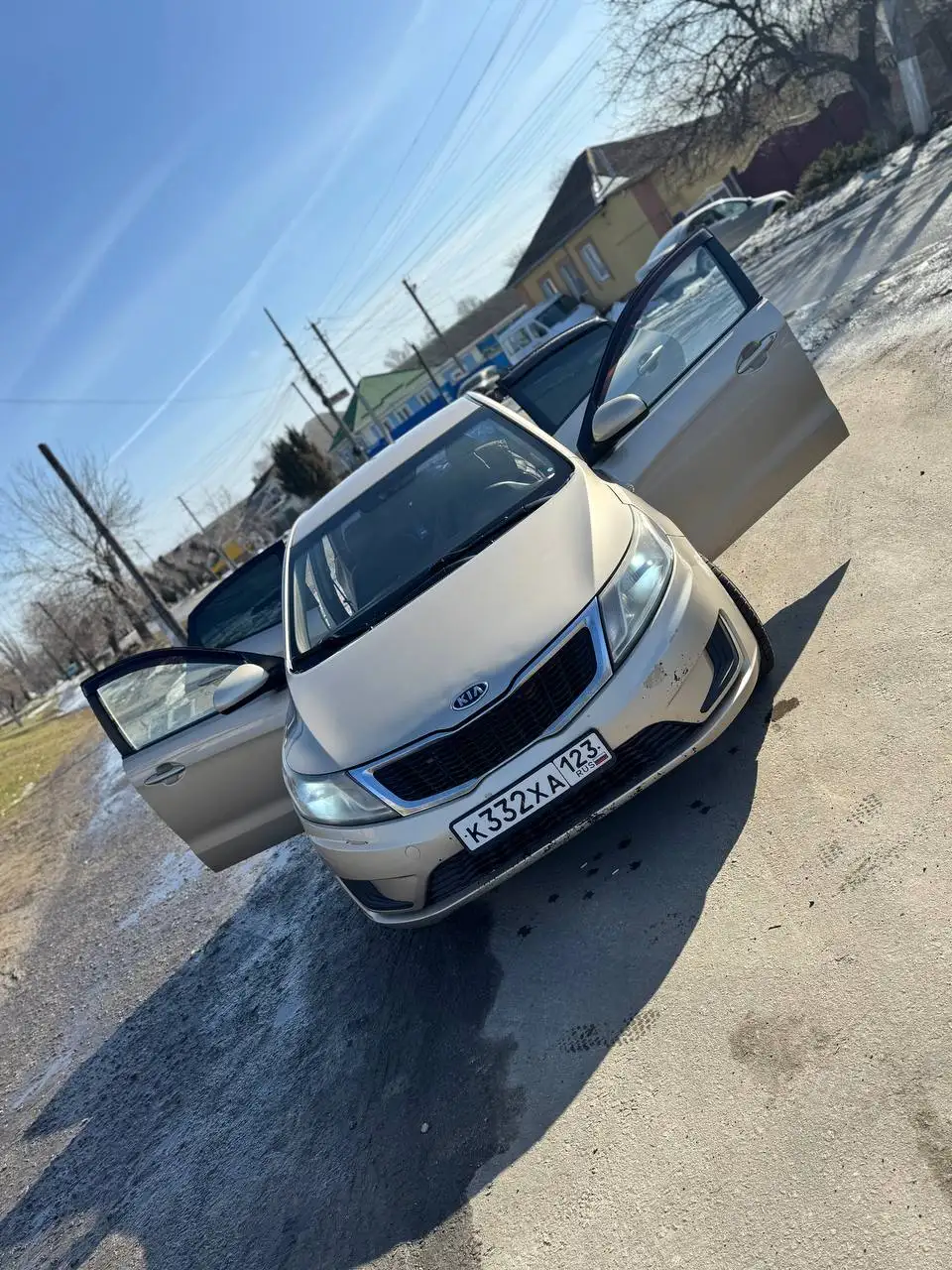 Продам Kia Rio III 2012 г.в. на автомате - Легковые автомобили (Авто) в Старобельск