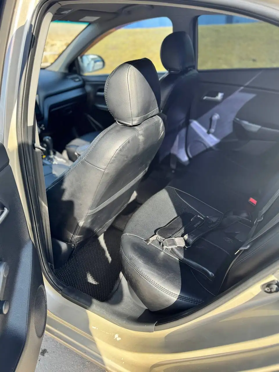 Продам Kia Rio III 2012 г.в. на автомате - Легковые автомобили (Авто) в Старобельск