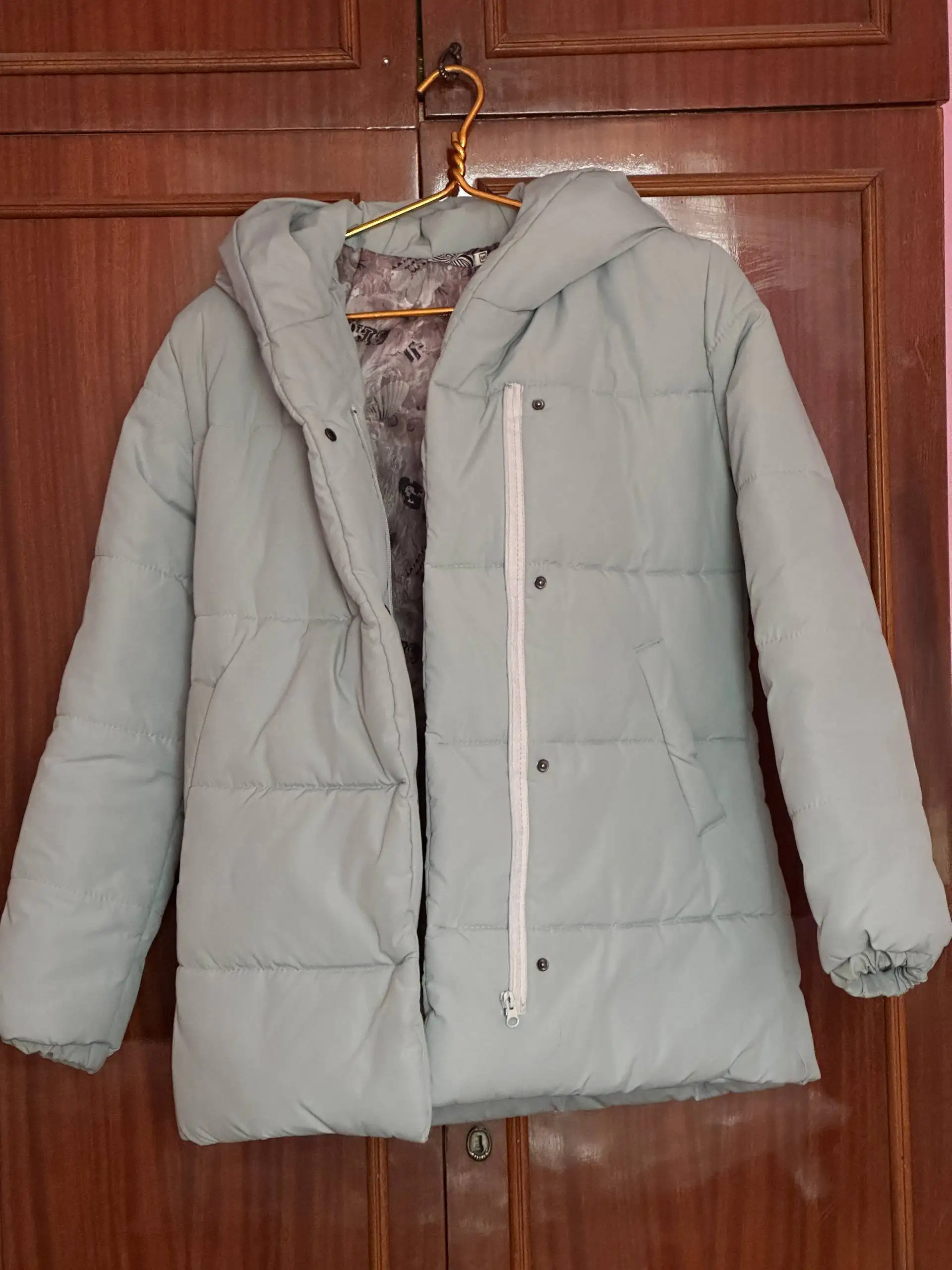 Женская демисезонная куртка в новом состоянии - Верхняя одежда (Одежда) в Волноваха