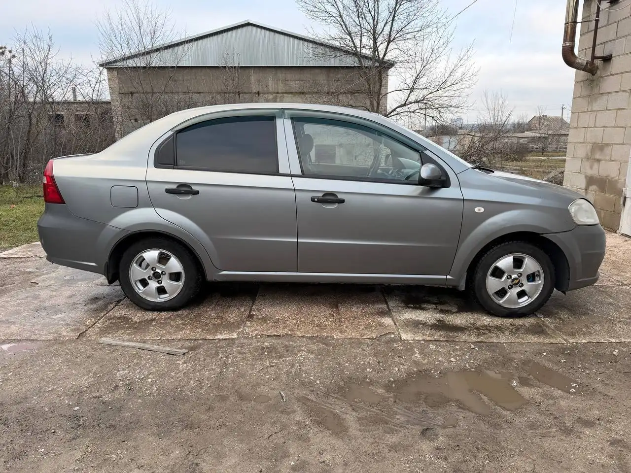 Продам Chevrolet Aveo 2011 года - Авто в Володарское