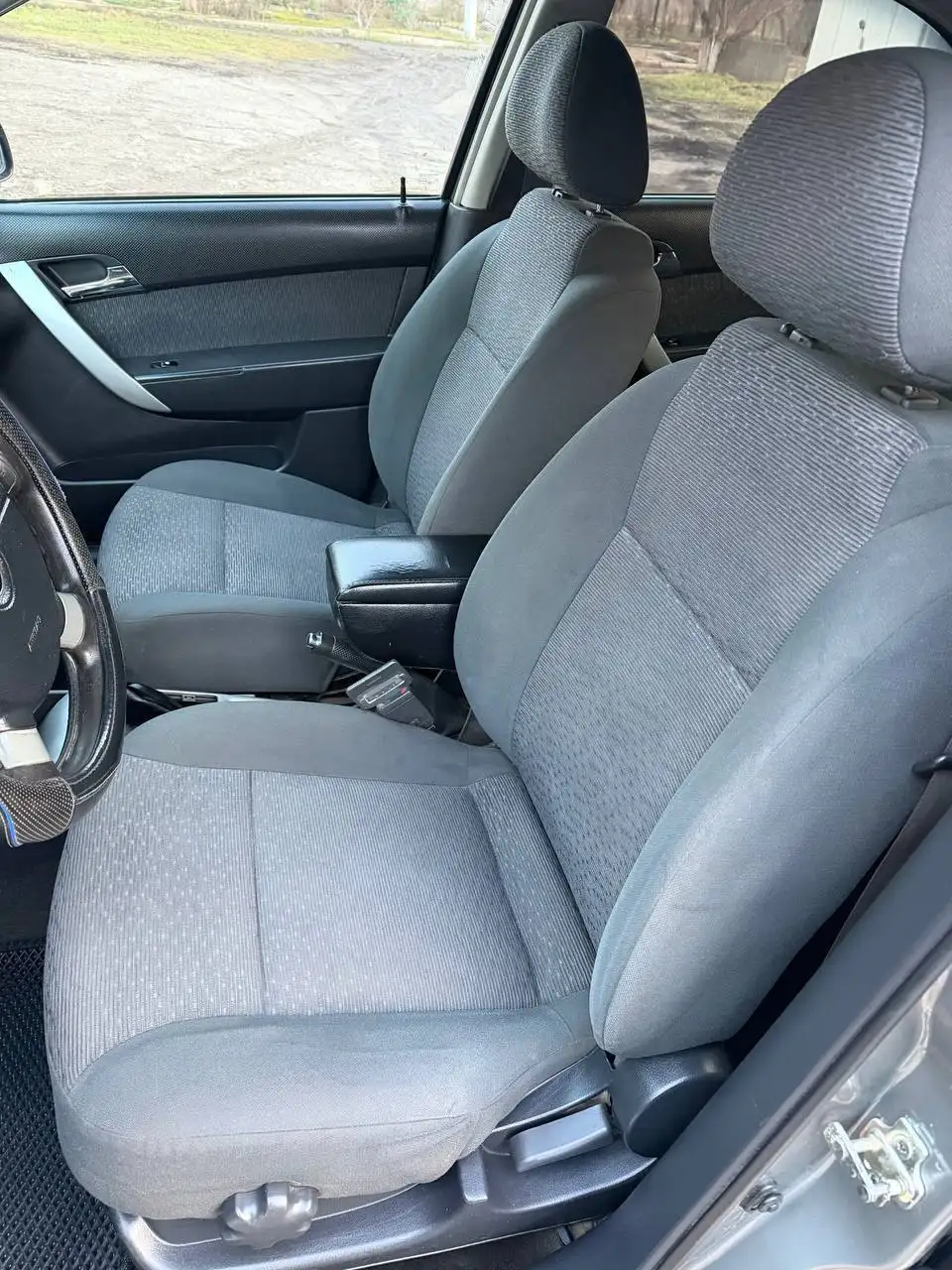 Продам Chevrolet Aveo 2011 года - Авто в Володарское