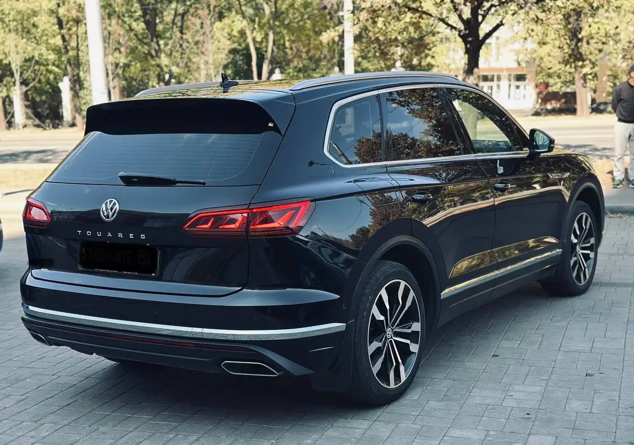 Volkswagen Touareg 2018 года с дизельным двигателем - Внедорожники, кроссоверы (Авто) в Макеевка