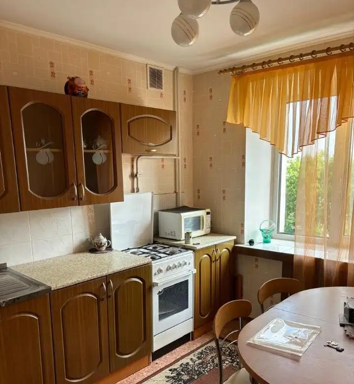 Сдам 1-комнатную квартиру в Макеевке на ул. Николаева - Аренда квартир (Недвижимость) в Макеевка