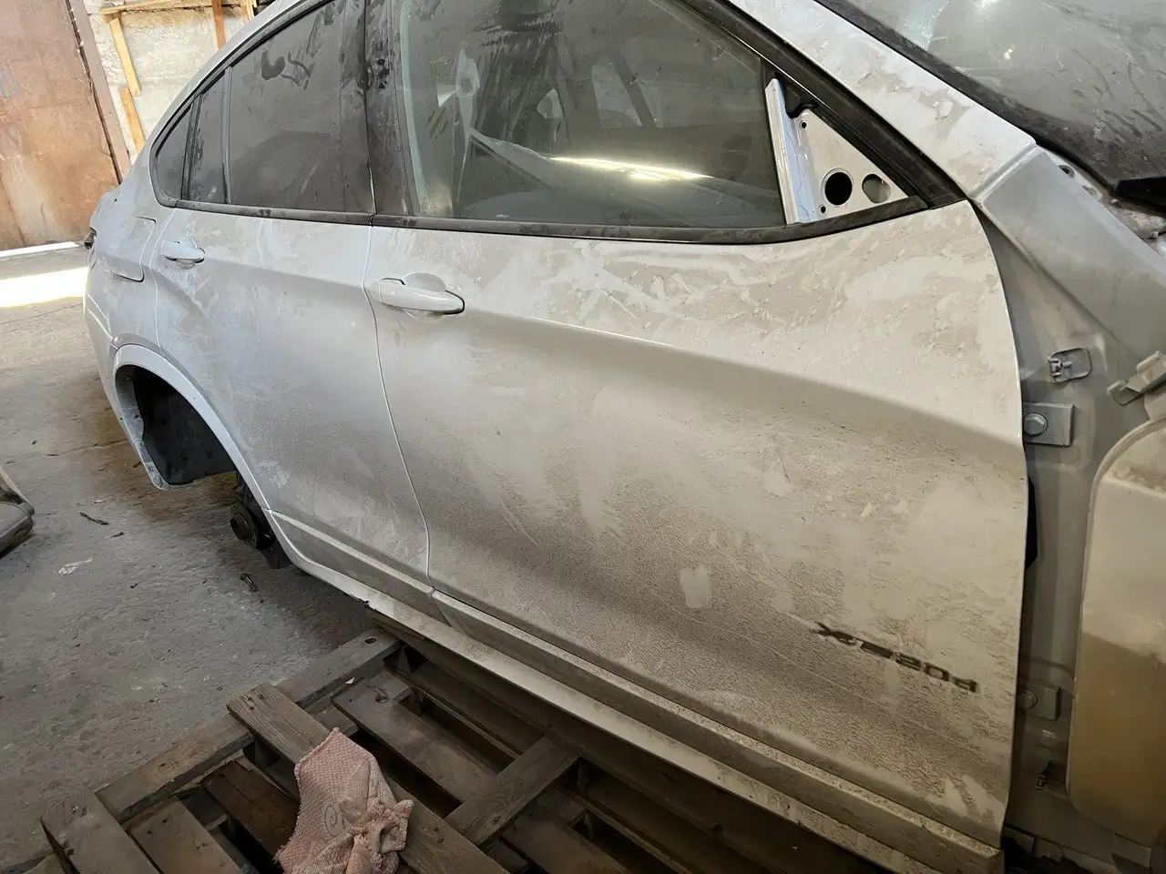 BMW X4 2016 года по запчастям или целиком - Запчасти (Авто) в Волноваха