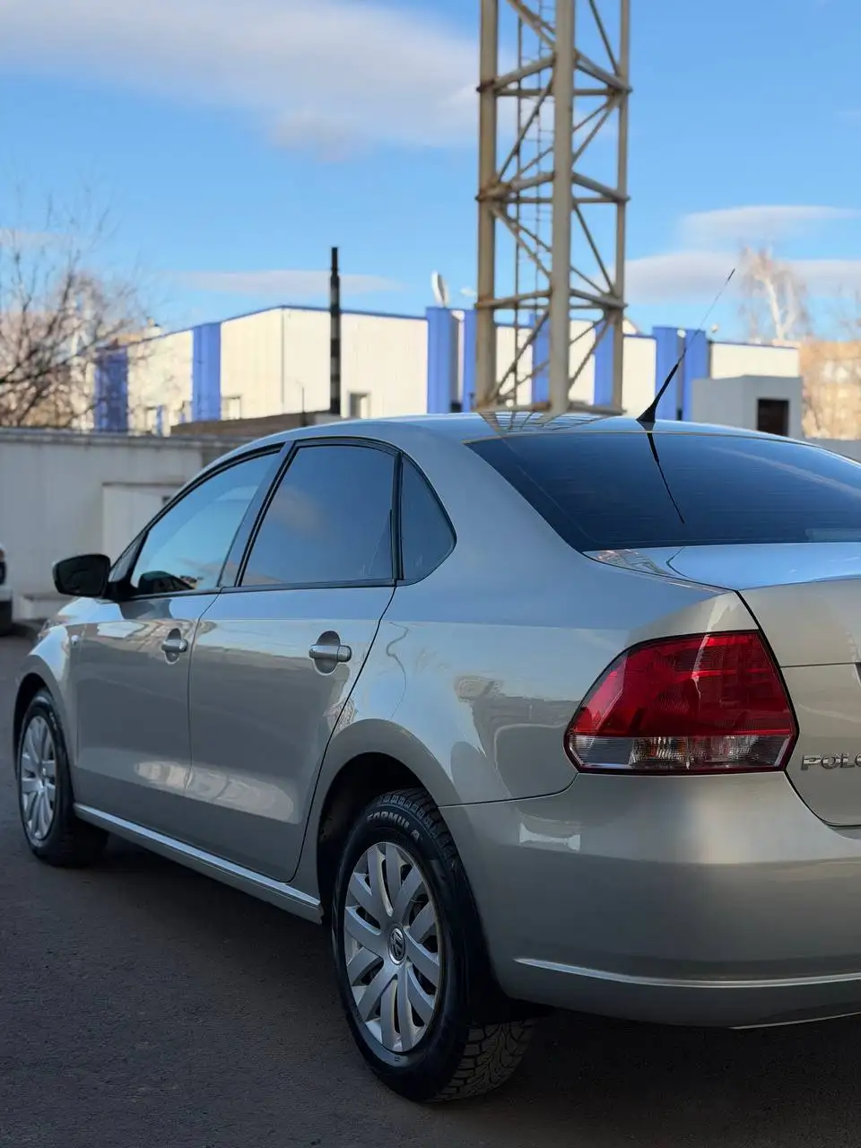 Volkswagen Polo 2012 года в отличном состоянии - Авто в Алчевск