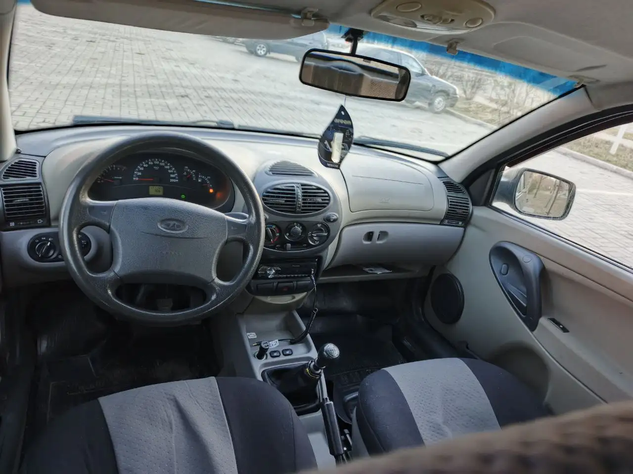 Продажа автомобиля Toyota Corolla в хорошем состоянии - Легковые автомобили (Авто) в Волноваха