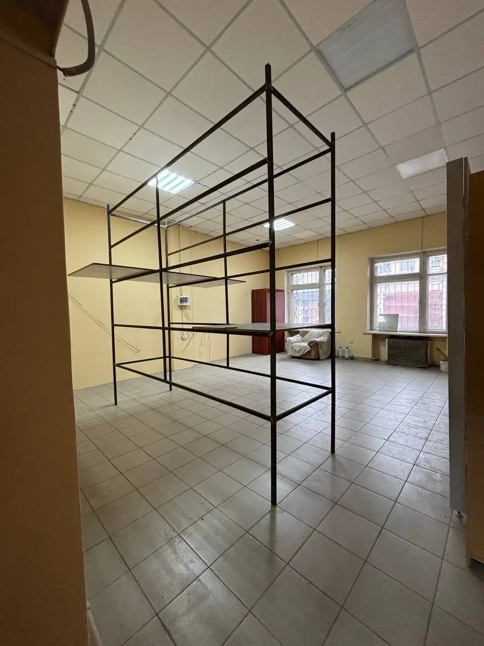 Аренда помещения в центре Макеевки - Коммерческая недвижимость (Недвижимость) в Макеевка