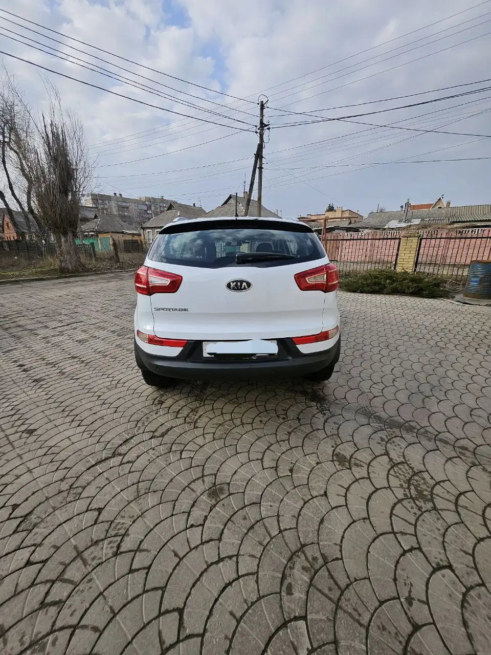 Продажа автомобиля Kia Sportage 2012 года - Кроссоверы/Внедорожники (Авто) в Макеевка