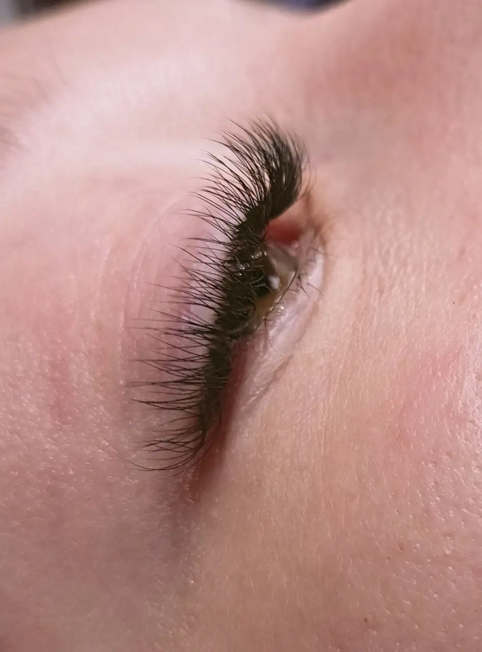 Услуги мастера по наращиванию ресниц и бровей в Волновахе - Красота (Услуги) в Волноваха