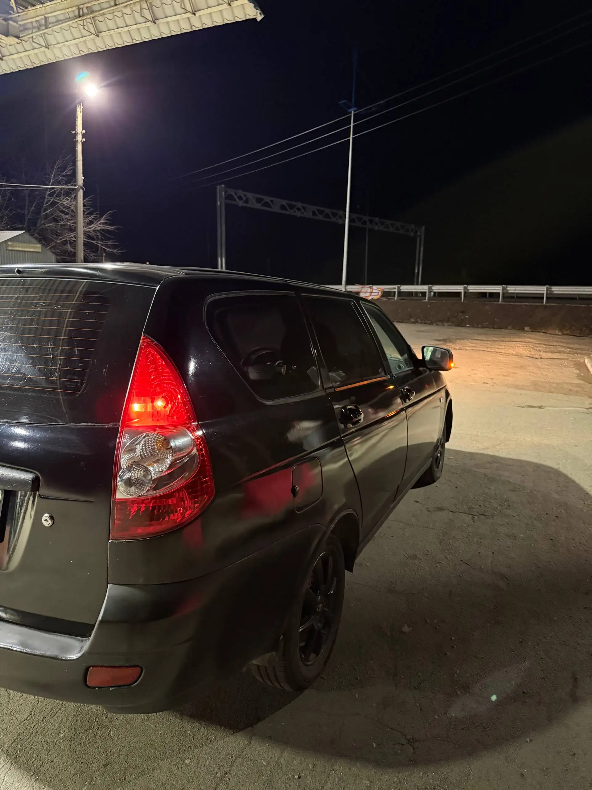 Lada Priora Универсал 2011 года в отличном состоянии - Легковые автомобили (Авто) в Тельманово