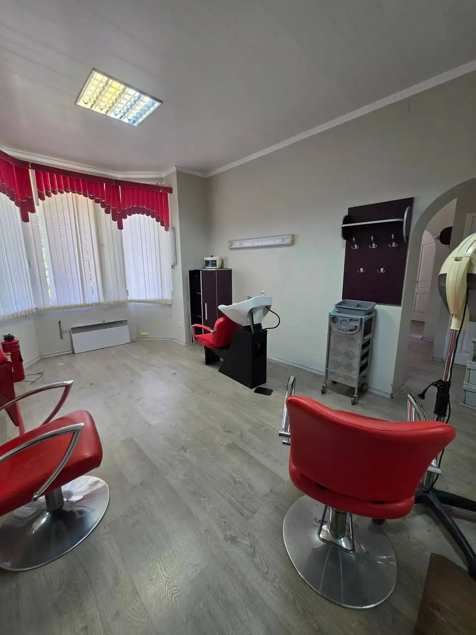 Аренда помещения в Макеевке, мкр Зеленый - Аренда коммерческой недвижимости (Недвижимость) в Макеевка